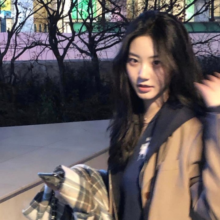 她的一生 封面