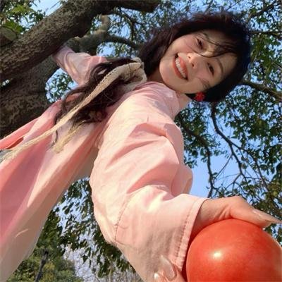夜幕女王 封面